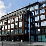 Daire Cozy 2br In Kalamaja With Rooftop Terrace, Cinema, Keyless Check-in *