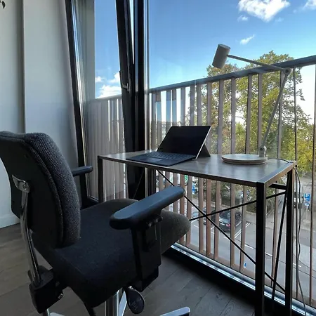 Daire Cozy 2br In Kalamaja With Rooftop Terrace, Cinema, Keyless Check-in