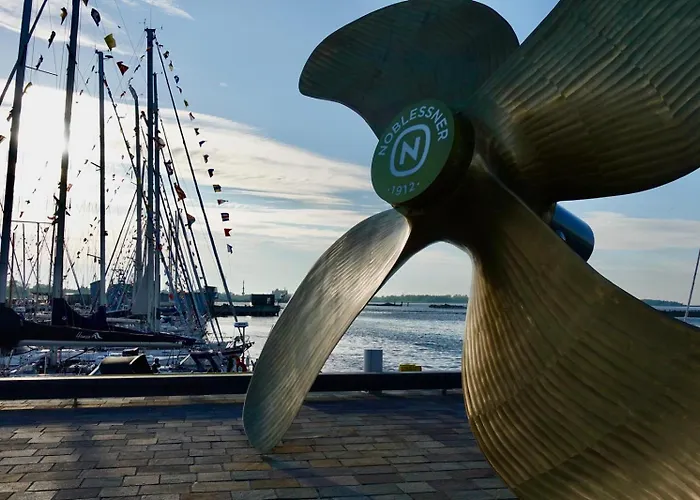 Cozy 2br In Kalamaja With Rooftop Terrace, Cinema, Keyless Check-in Апартаменты Таллин